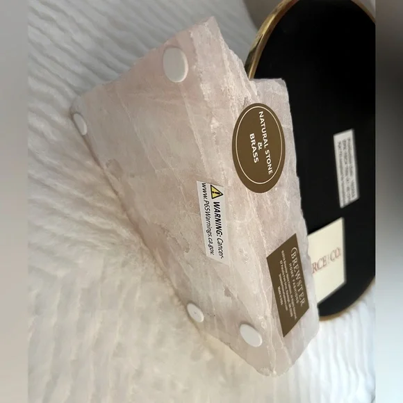 Source and Co. NWT Stunning Genuine Rose Quartz with Round Brass Mounted Mirror - Picture 7 of 10